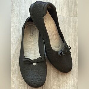 Cloudsteppers by Clarks Flats – 10 US Size (Washable)